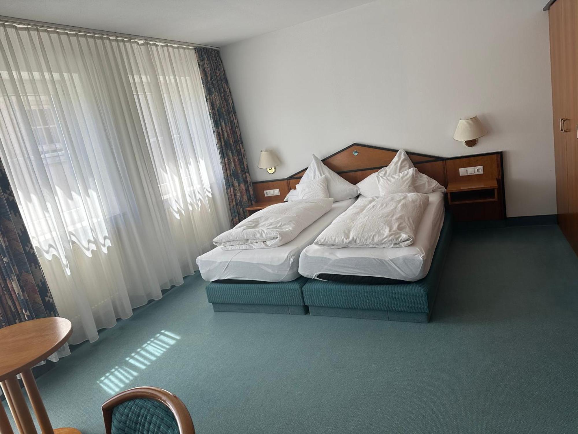St Hotel Reichertshofen Exterior photo